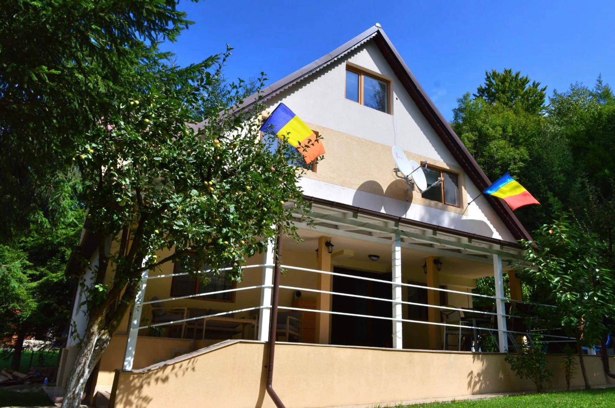 Casa Aris Lepsa Vrancea Hotel Exterior foto